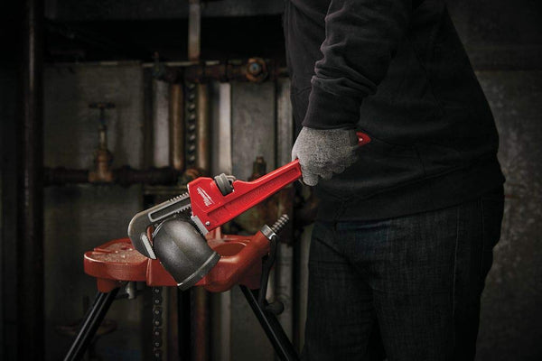 Milwaukee Electric Tool 48-22-7114 14" Steel Pipe Wrench, 17" x 1.4" x 5.2"